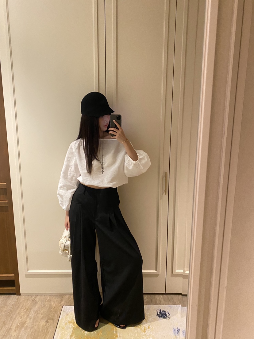 FOUREIGHT韓國代購女士新品真品26夏季推薦熱賣襯衫蕾絲衫FOUR EIGHT襯衫/蕾絲衫