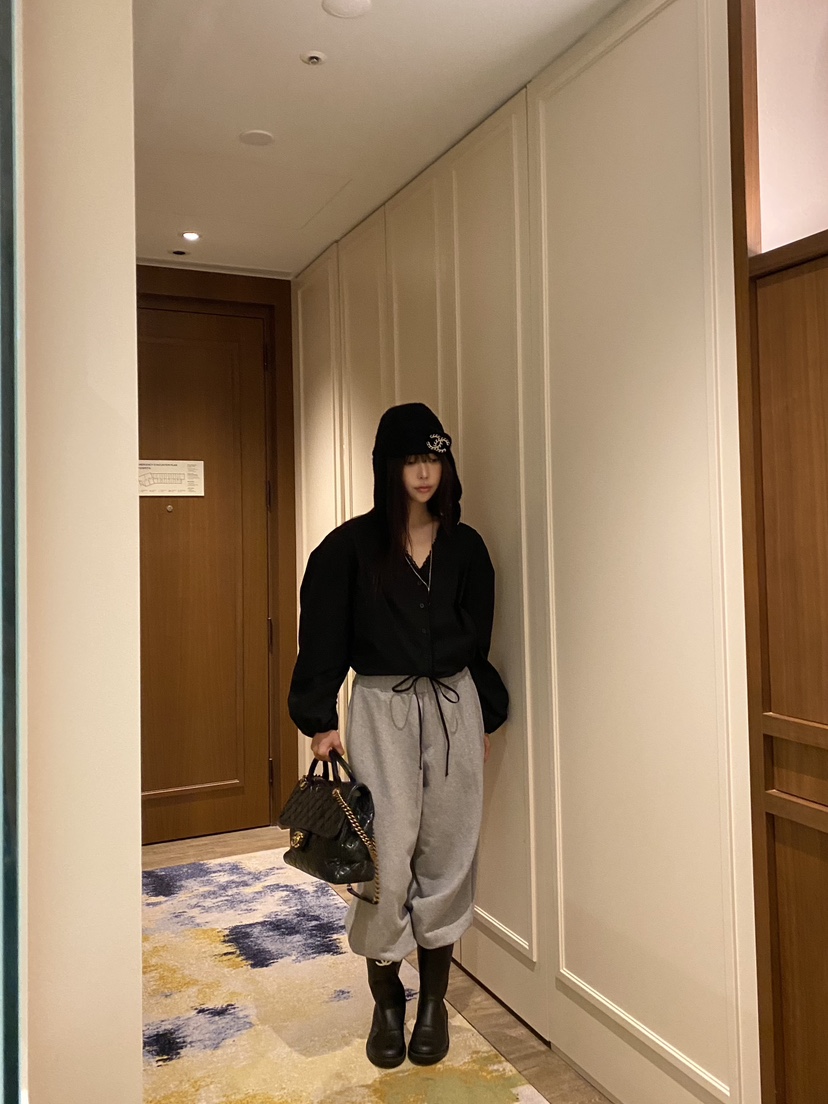 FOUREIGHT韓國直郵女士新品推薦休閑26夏季襯衫蕾絲衫V領褶裥FOUR EIGHT襯衫/蕾絲衫