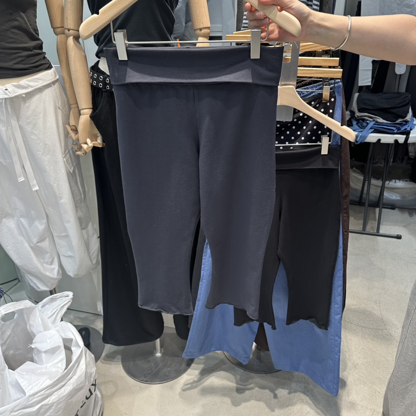 W.FATAL韓國代購女裝新品熱賣推薦休閑時尚打底褲鯊魚褲W.FATAL打底褲/鯊魚褲圖色1墨色