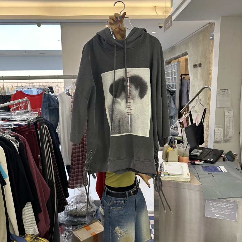 AMOUR東大門代購女裝新品熱賣推薦時尚人氣休閑衛衣兜帽鏤空AMOUR衛衣圖色1