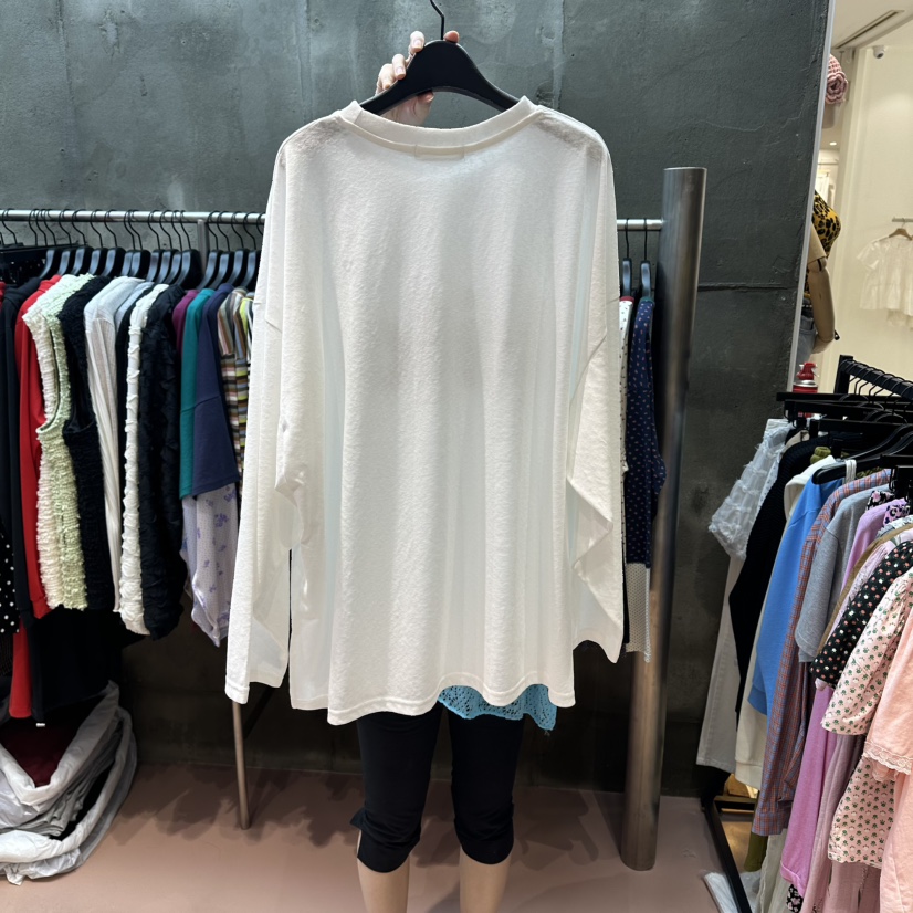 RUNWAY-런웨이韓國代購女士新品人氣時尚26夏季真品長袖T恤RUNWAY-런웨이長袖T恤