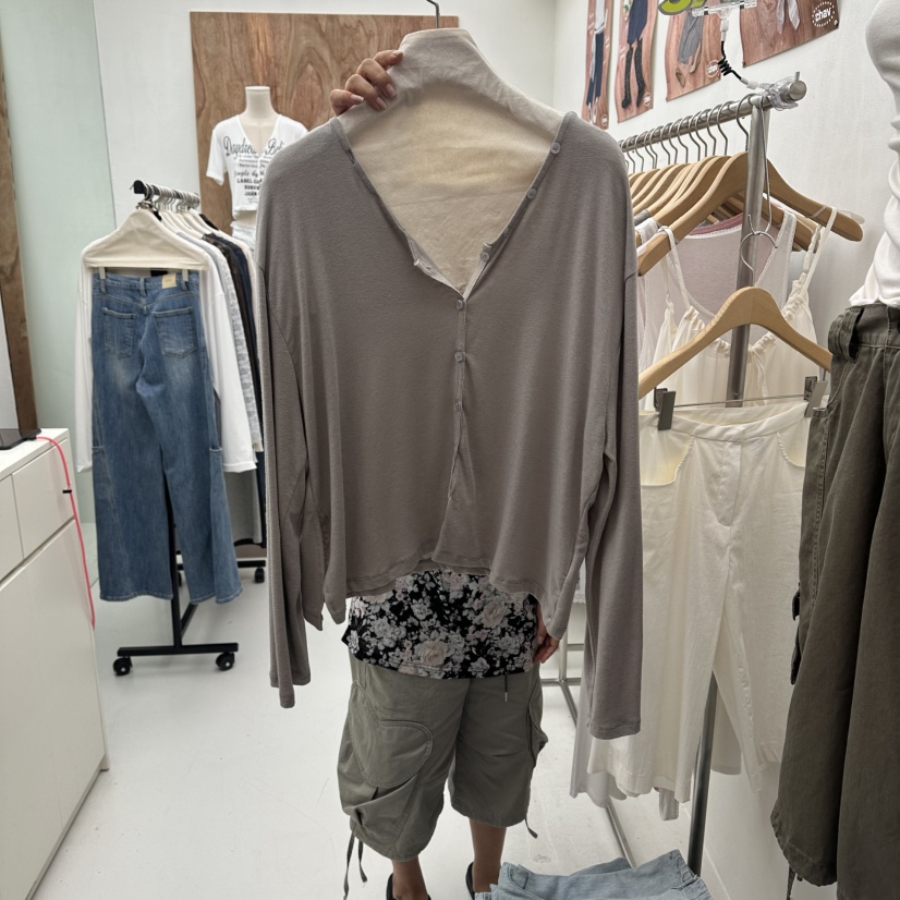 CHAV韓國代購女士新品真品人氣26夏季推薦長袖T恤羊毛開襟CHAV長袖T恤圖色2