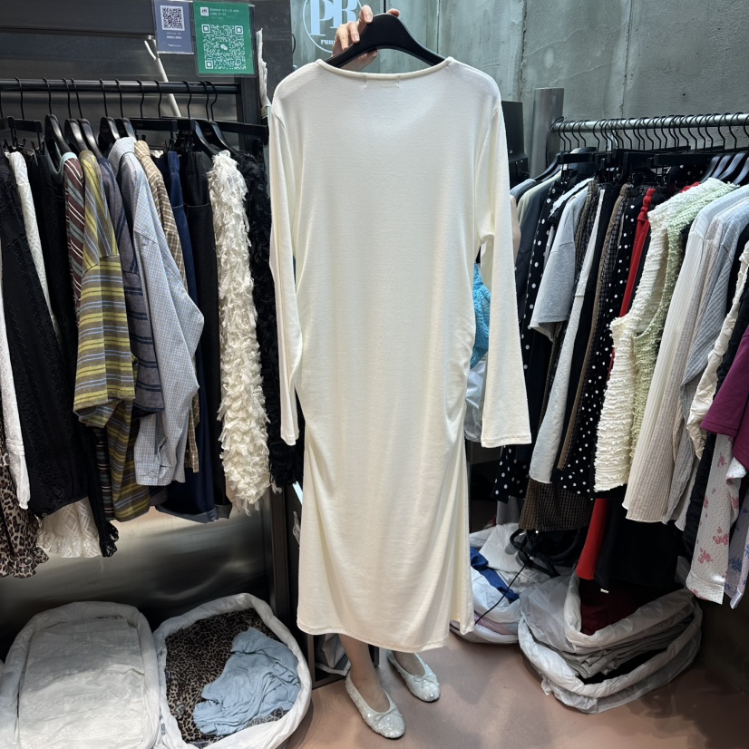 RUNWAY-런웨이東大門直郵女裝新品推薦熱賣連衣裙不對稱RUNWAY-런웨이連衣裙