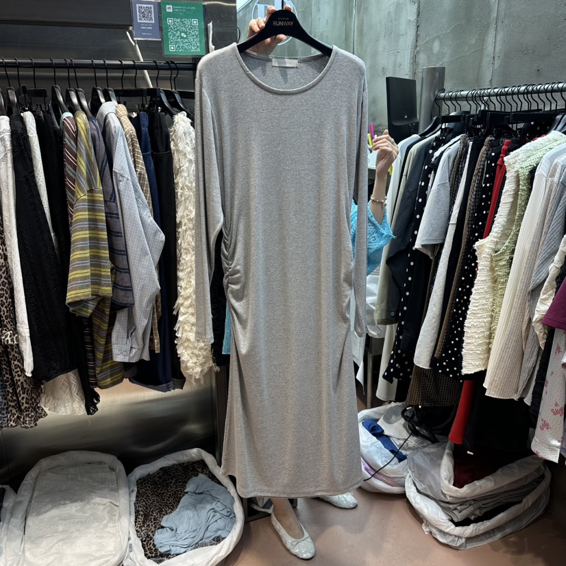 RUNWAY-런웨이東大門直郵女裝新品推薦熱賣連衣裙不對稱RUNWAY-런웨이連衣裙圖色2