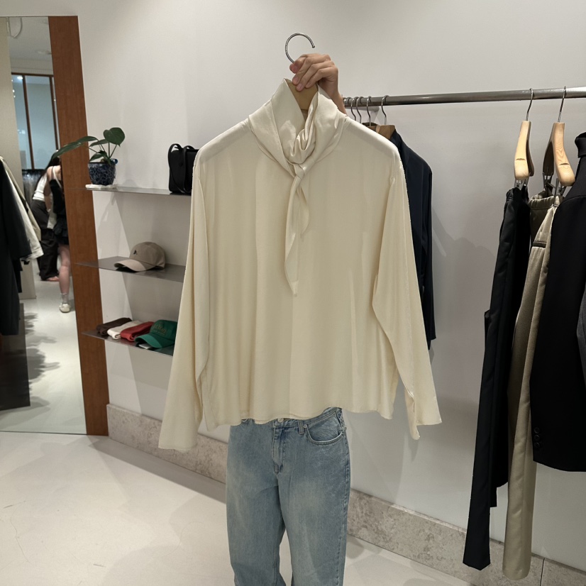 ANDMORE BUTTON韓國代購女士新款真品人氣襯衫蕾絲衫圍巾ANDMORE BUTTON襯衫/蕾絲衫圖色1