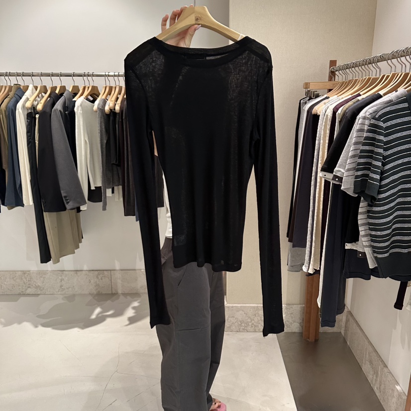 ANDMORE BUTTON東大門實拍女裝新品人氣熱賣時尚長袖T恤ANDMORE BUTTON長袖T恤