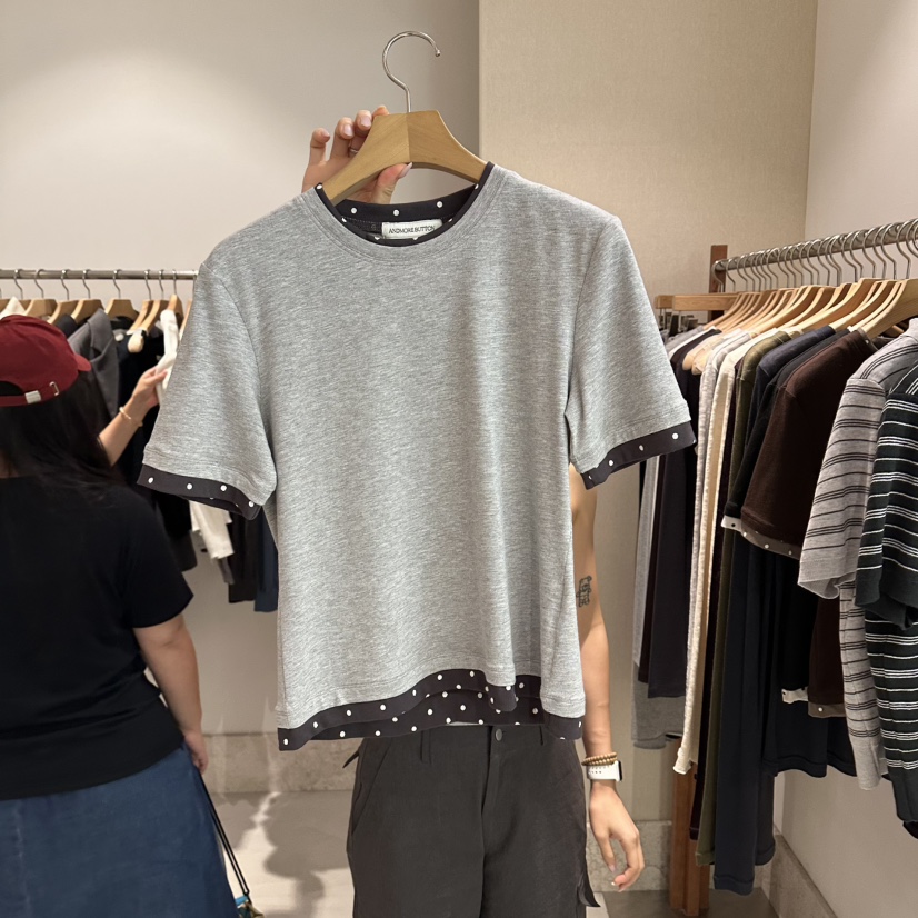 ANDMORE BUTTON韓國代購女裝新品26夏季熱賣真品人氣T恤ANDMORE BUTTONT恤圖色1