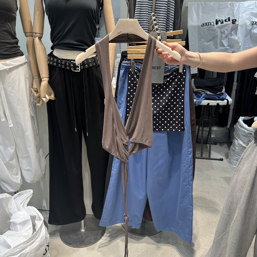 W.FATAL東大門代購女士新款熱賣26夏季時尚吊帶背心莫代爾W.FATAL吊帶/背心圖色1