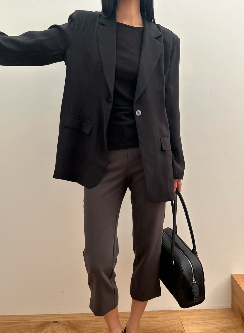 LE VASE東大門實拍女士新品熱賣休閑推薦26春夏職業短褲LE VASE短褲
