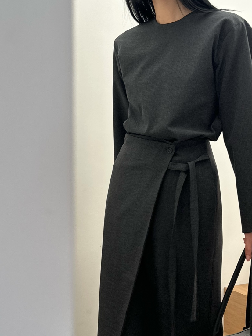 LE VASE東大門代購女士新款人氣真品推薦熱賣職業長袖T恤LE VASE長袖T恤
