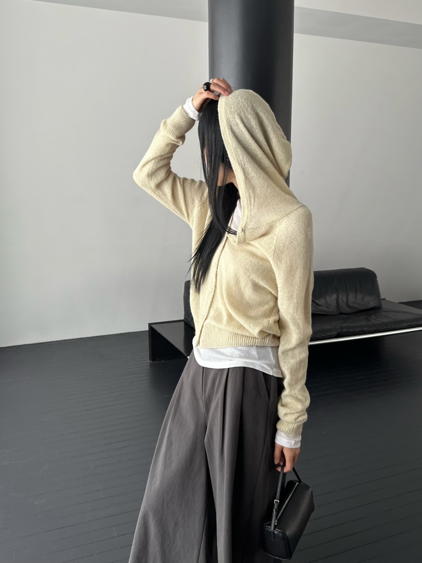 LE VASE東大門直郵女裝新款人氣26春夏針織衫馬海毛連帽LE VASE針織衫