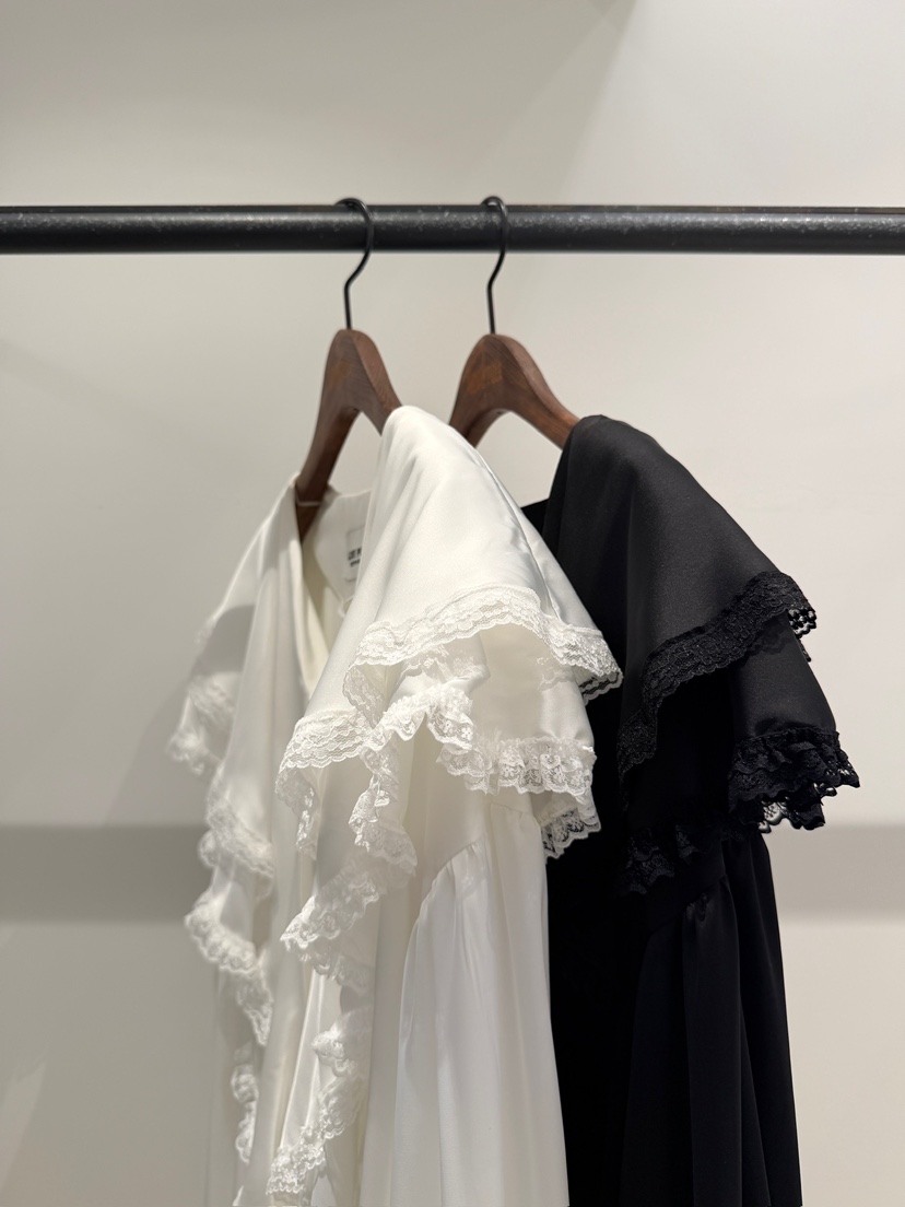 LOVE PULL東大門實拍女裝新品熱賣真品休閑襯衫蕾絲衫開衩LOVE PULL襯衫/蕾絲衫