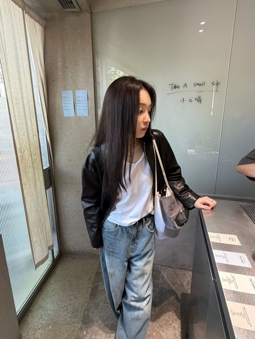 ARKIE/TAF東大門直郵女士新款職業時尚熱賣推薦長袖T恤V領ARKIE/TAF長袖T恤