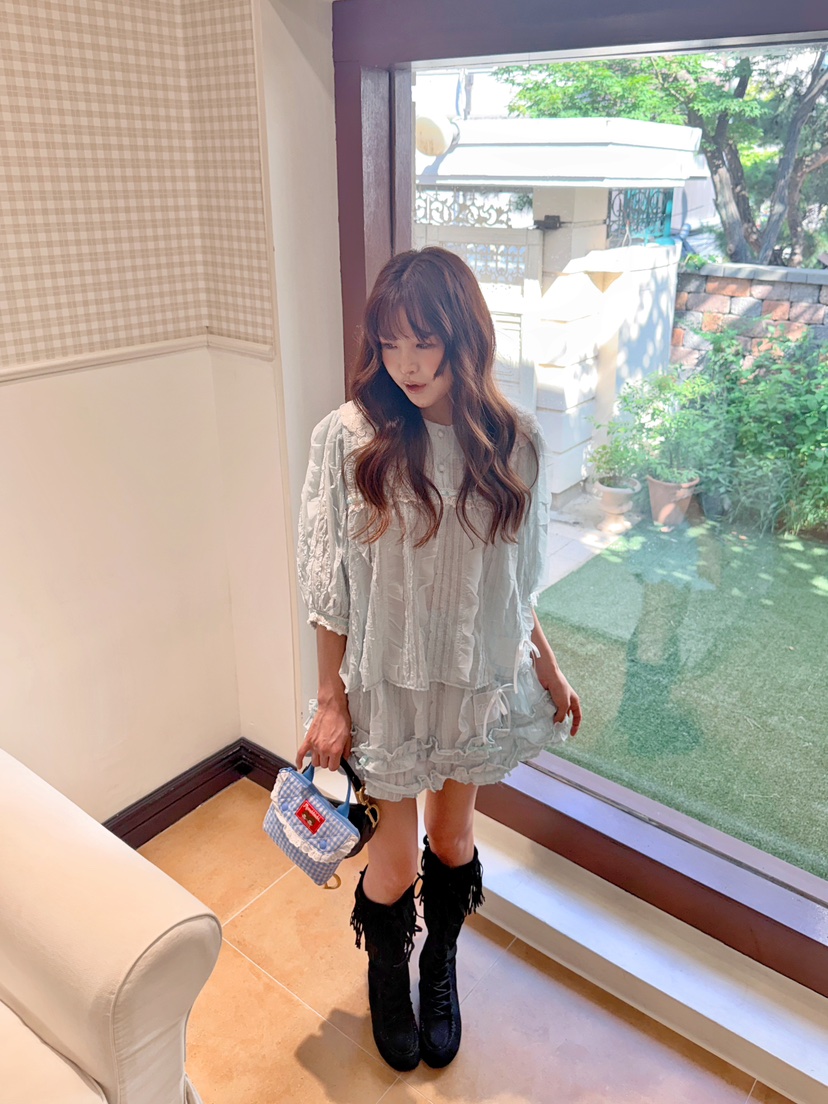 BOUTIQUE-L東大門代購女士新品26秋冬人氣時尚襯衫蕾絲衫BOUTIQUE-L襯衫/蕾絲衫