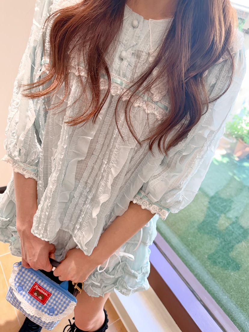 BOUTIQUE-L東大門代購女士新品26秋冬人氣時尚襯衫蕾絲衫BOUTIQUE-L襯衫/蕾絲衫