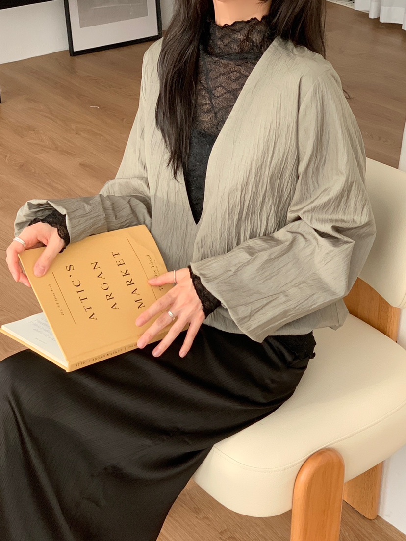 CM東大門代購女士新款26秋冬職業26初秋人氣襯衫蕾絲衫深VCM_centimeter襯衫/蕾絲衫