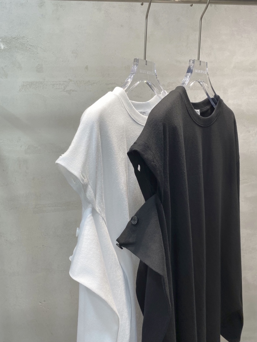 BLACK RIBBON-A東大門直郵女裝新品時尚26秋冬長袖T恤不對稱BLACK RIBBON-A長袖T恤