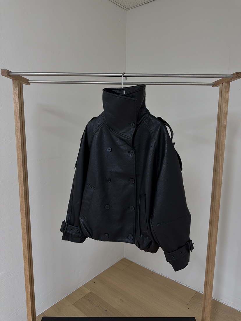 BLACK PIG/BERTO東大門代購女裝新款推薦時尚真品26初秋皮衣BLACK PIG/BERTO皮衣