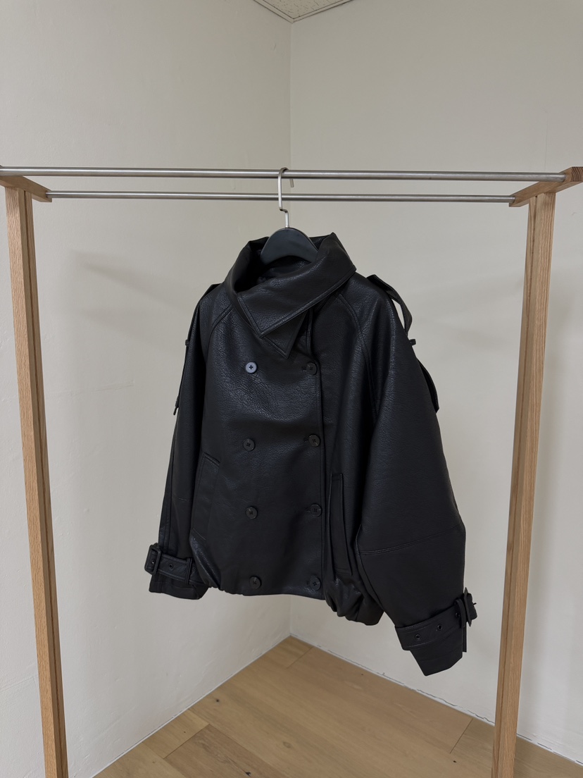 BLACK PIG/BERTO東大門代購女裝新款推薦時尚真品26初秋皮衣BLACK PIG/BERTO皮衣