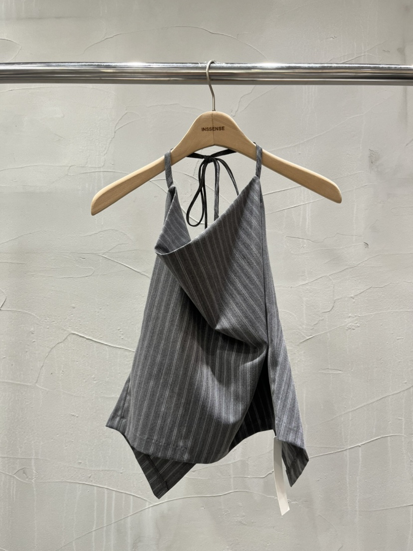 INSSENSE-A東大門直郵女士新款時尚26初秋職業吊帶背心露背INSSENSE-A吊帶/背心圖色1