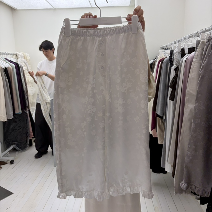 BREEZE韓國直郵女裝新品時尚真品休閑職業26秋冬人氣短褲BREEZE短褲圖色1