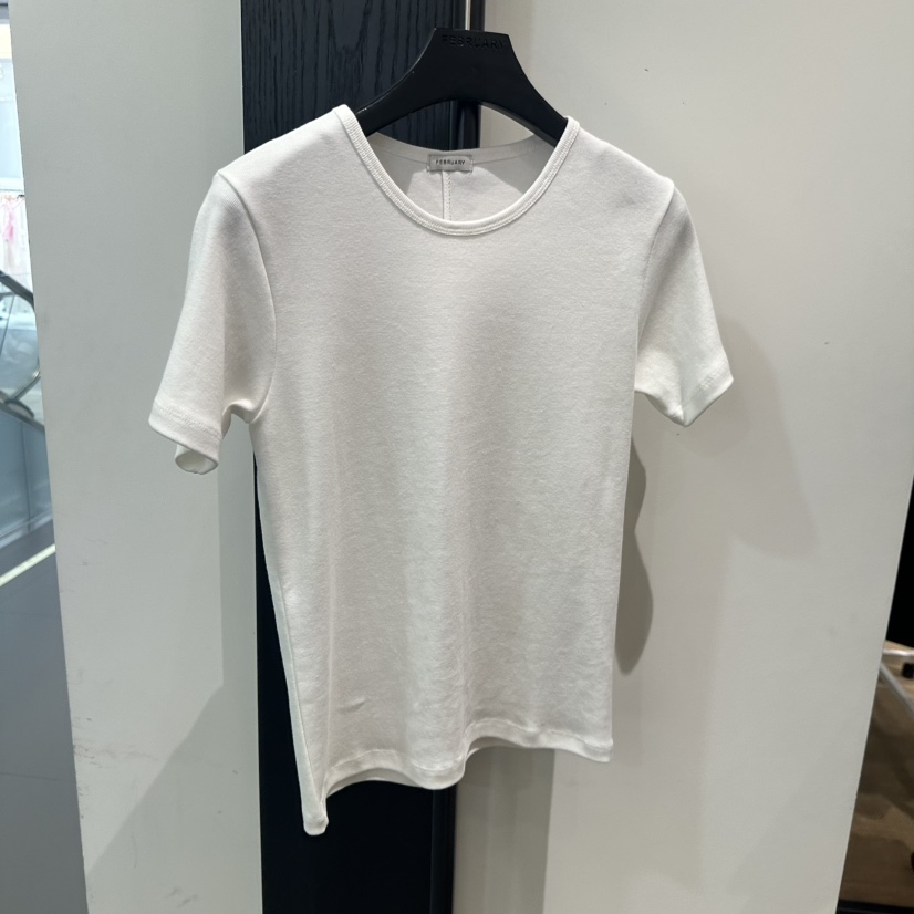FEBRUARY 11東大門實拍女裝新品26秋冬推薦職業熱賣時尚T恤FEBRUARY 11T恤圖色1