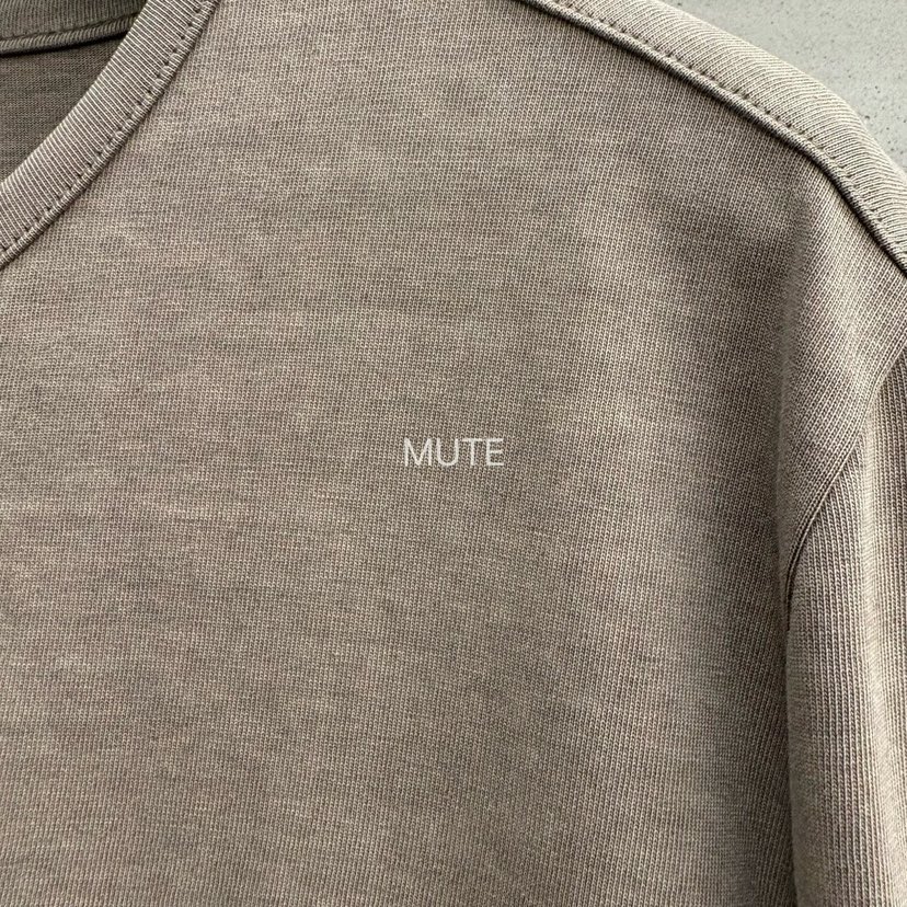 MUTE-P東大門實拍女士新款職業休閑推薦人氣真品長袖T恤MUTE長袖T恤