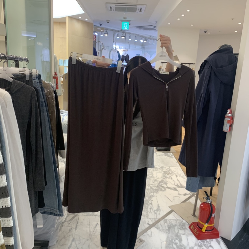 ALMOND東大門實拍女裝新款休閑時尚職業26秋冬套裝連帽衫套裝ALMOND套裝圖色1