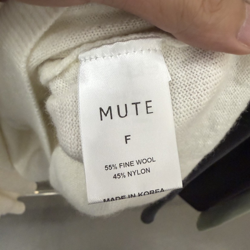 MUTE-P東大門直郵女裝新款人氣休閑時尚真品職業熱賣針織衫MUTE針織衫