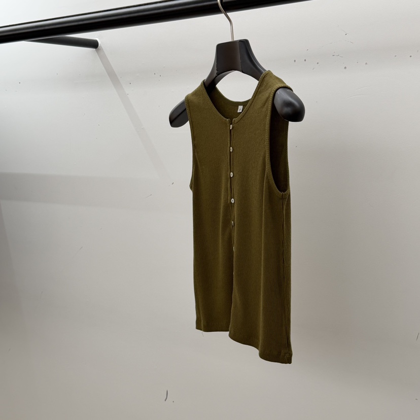 ID東大門實拍女士新品26初秋時尚真品人氣吊帶背心無袖紐扣ID吊帶/背心