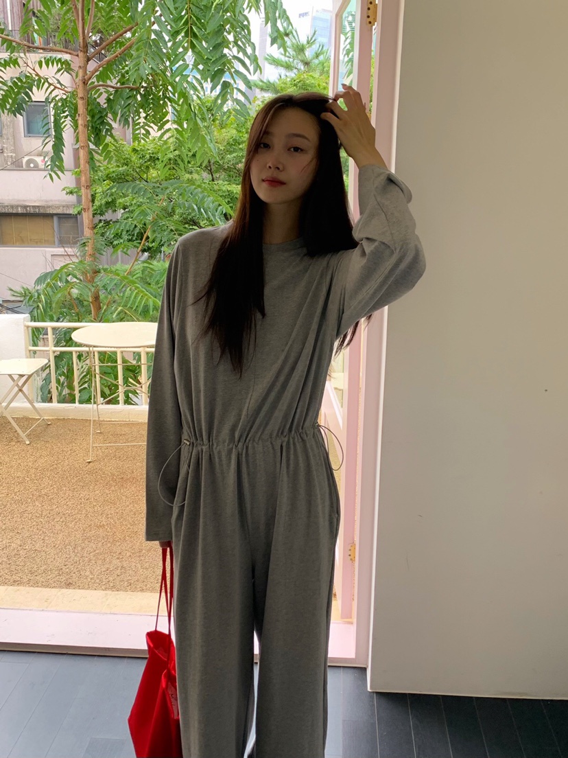 LIKEVAM東大門直郵女裝新款26初秋熱賣時尚26秋冬真品連體褲LIKEVAM連體褲