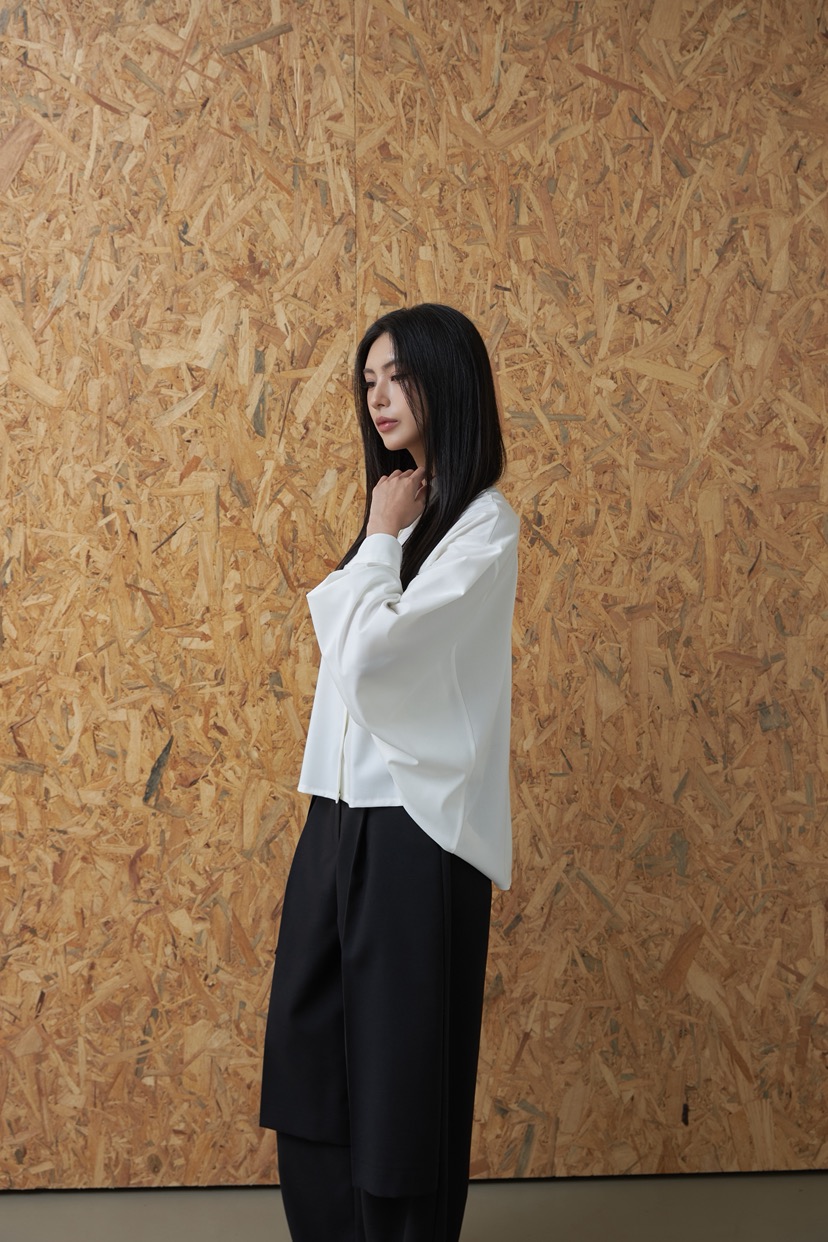 LE-PPL韓國代購女裝新款26初秋熱賣時尚休閑26秋冬襯衫蕾絲衫LE-PPL襯衫/蕾絲衫