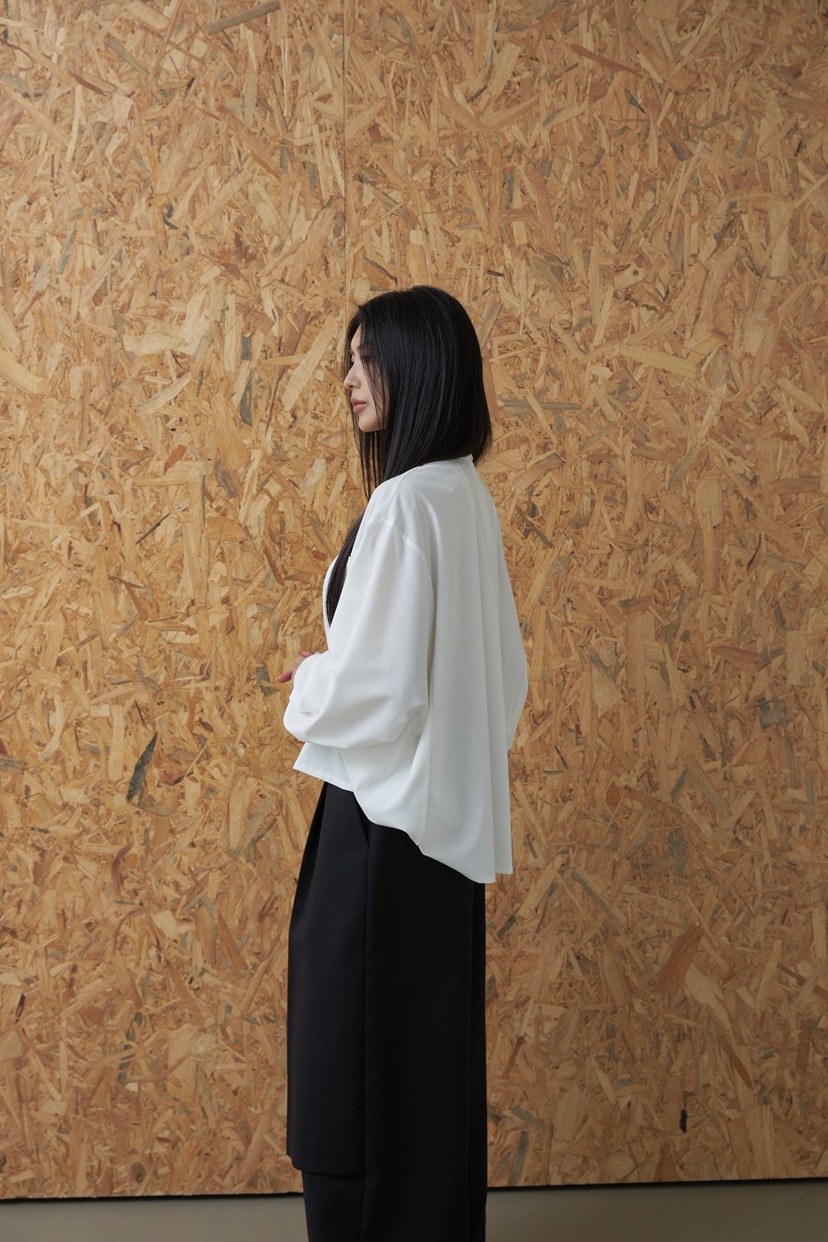LE-PPL韓國代購女裝新款26初秋熱賣時尚休閑26秋冬襯衫蕾絲衫LE-PPL襯衫/蕾絲衫