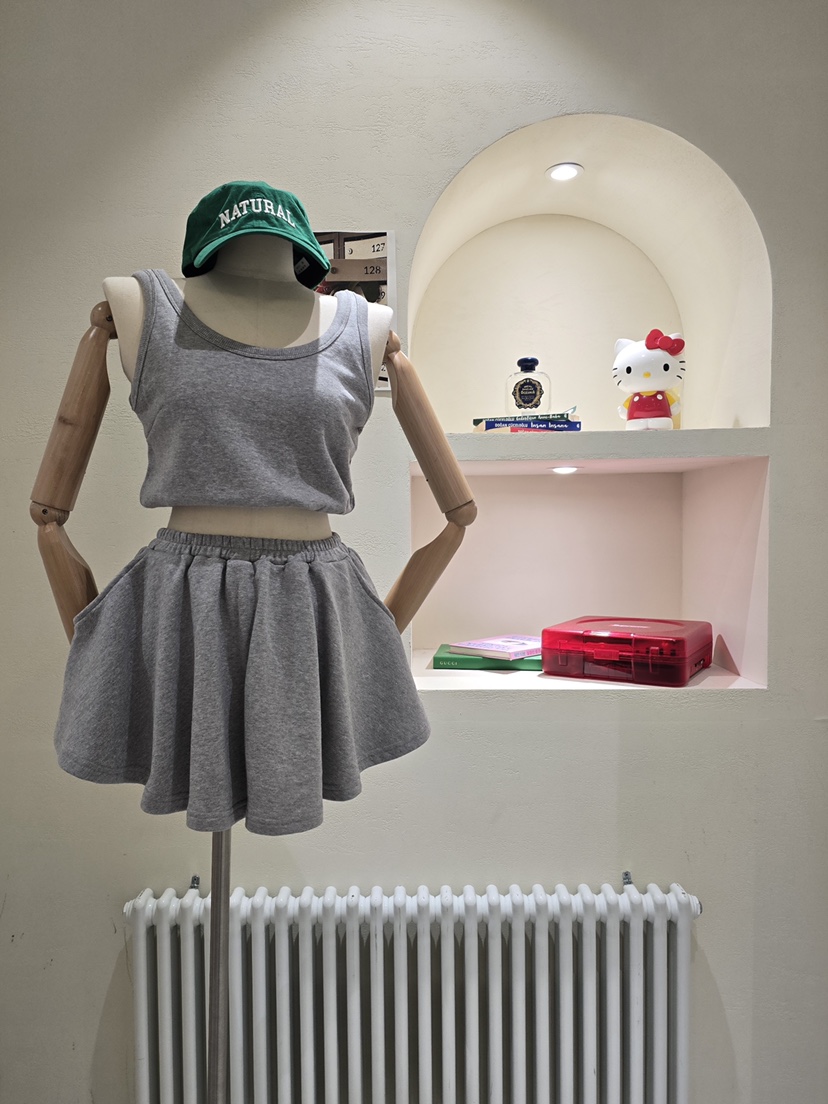 LIKEVAM韓國代購女裝新品熱賣26秋冬休閑26初秋人氣套裝套裝LIKEVAM套裝