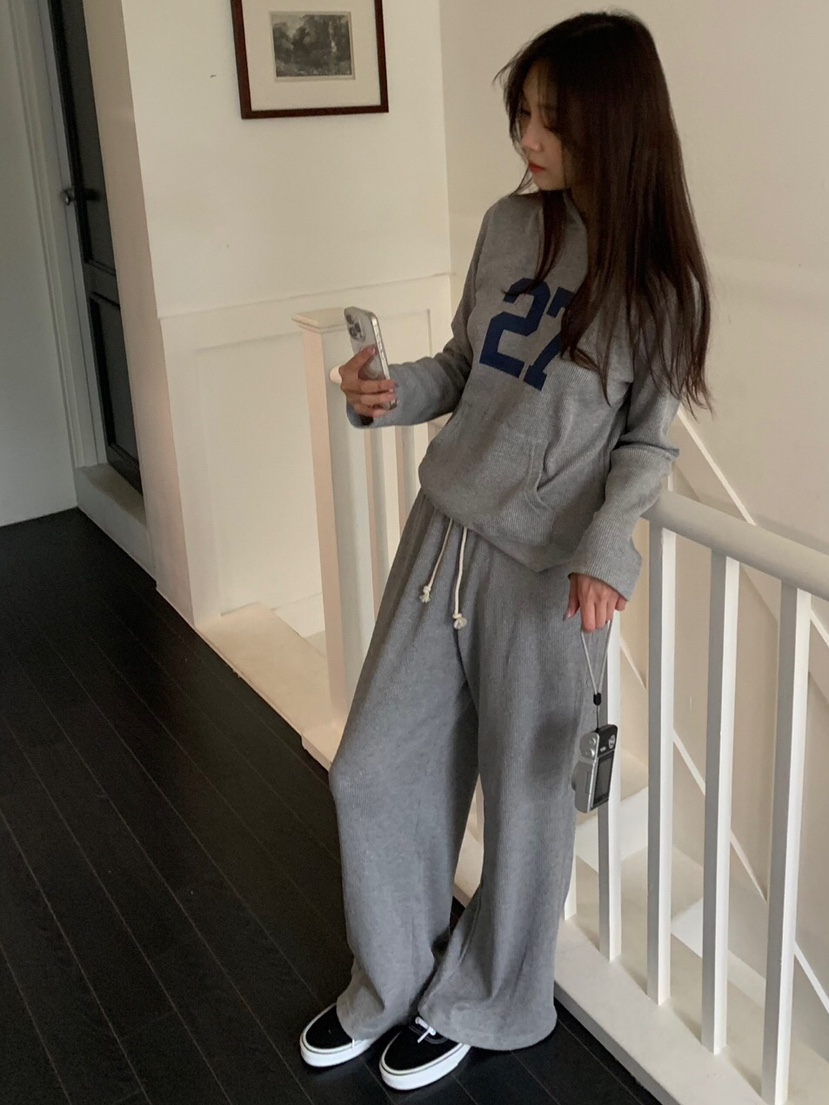 LIKEVAM東大門直郵女士新款人氣熱賣26初秋推薦真品套裝套裝LIKEVAM套裝