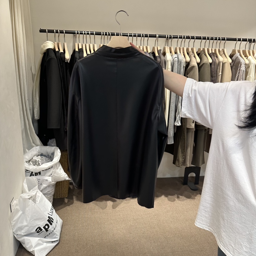 LE BUTTER東大門直郵女裝新款時尚推薦26秋冬人氣熱賣皮衣LE BUTTER皮衣