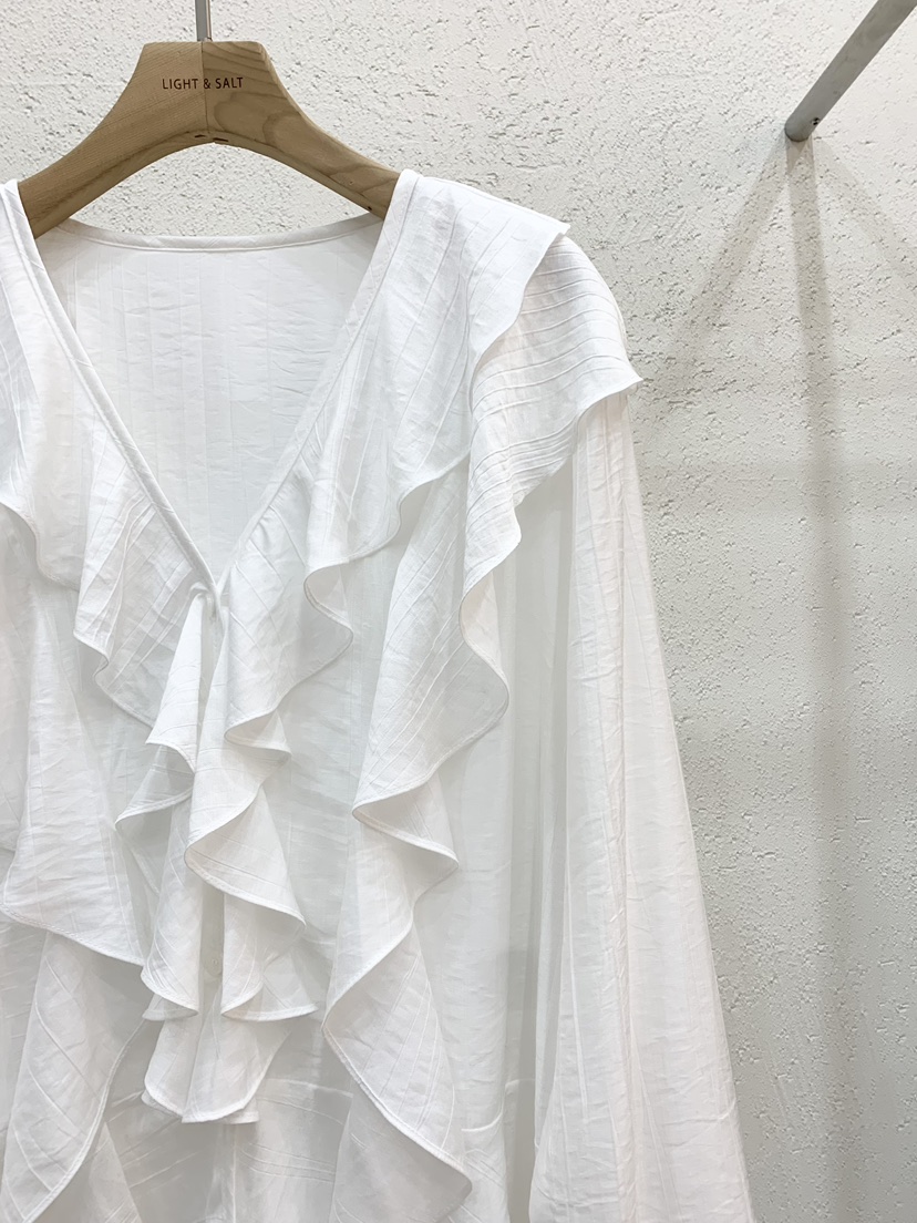 LIGHT AND SALT韓國直郵女裝新款26秋冬26初秋襯衫蕾絲衫LIGHT AND SALT襯衫/蕾絲衫