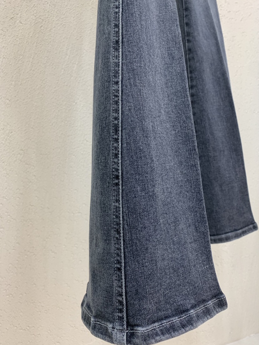 LIGHT AND SALT東大門直郵女士新款26初秋26秋冬牛仔褲LIGHT AND SALT牛仔褲