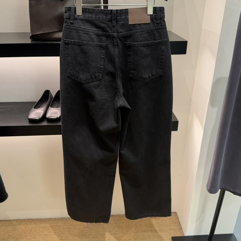 FEBRUARY 11東大門代購女裝新品真品熱賣推薦時尚牛仔褲FEBRUARY 11牛仔褲