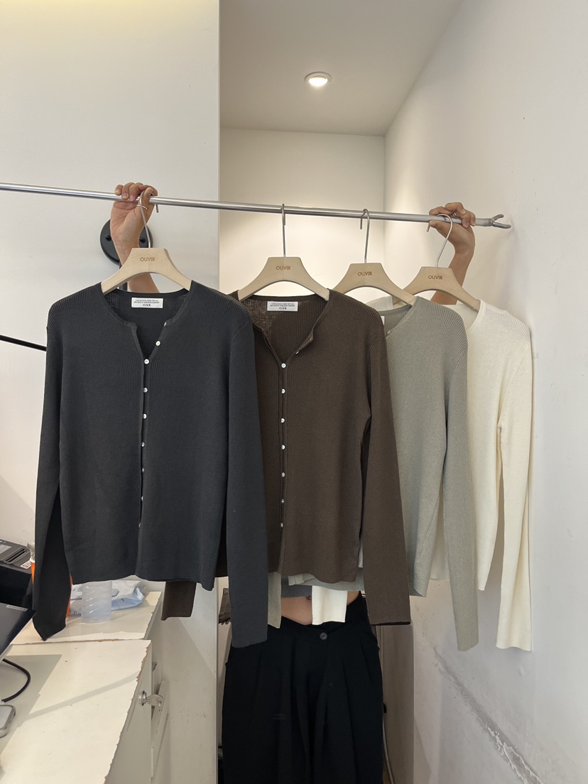OUVIR韓國直郵女士新品26初秋熱賣推薦休閑針織衫紐扣羅紋O.V.R/OUVIR針織衫