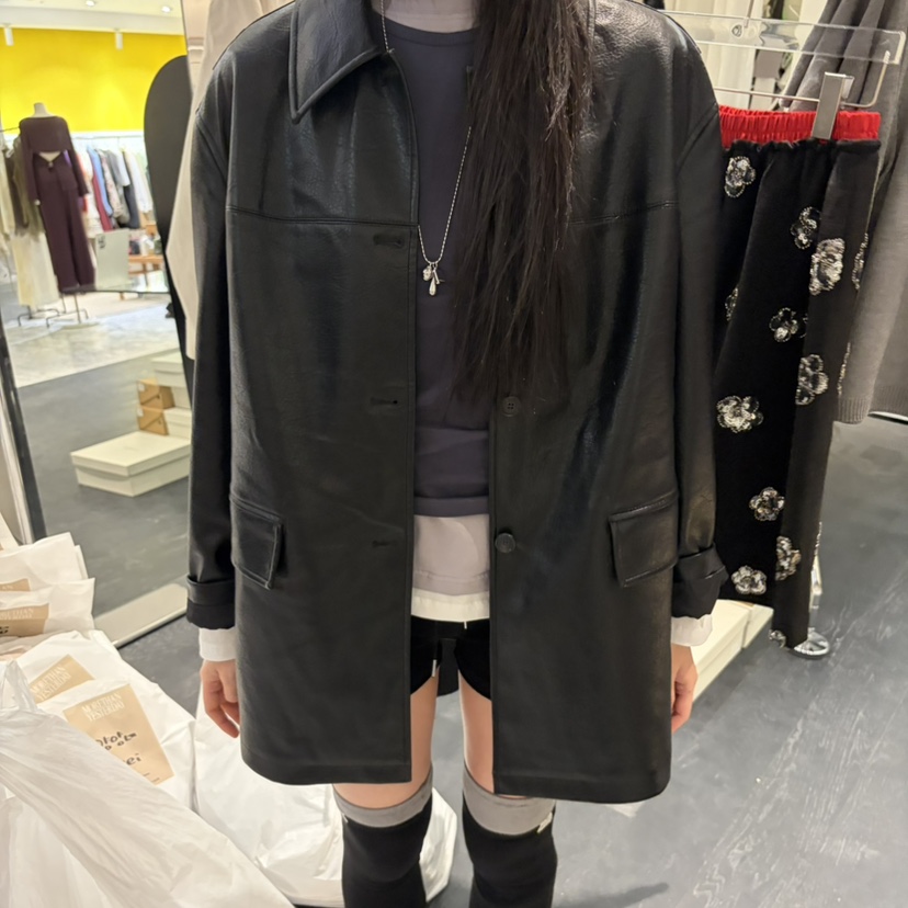 LMT（SAND LIMITED）（不代購）東大門直郵女裝新品熱賣皮衣MORE THAN YESTERDAY/LOVE YOU SO MUCH皮衣圖色1