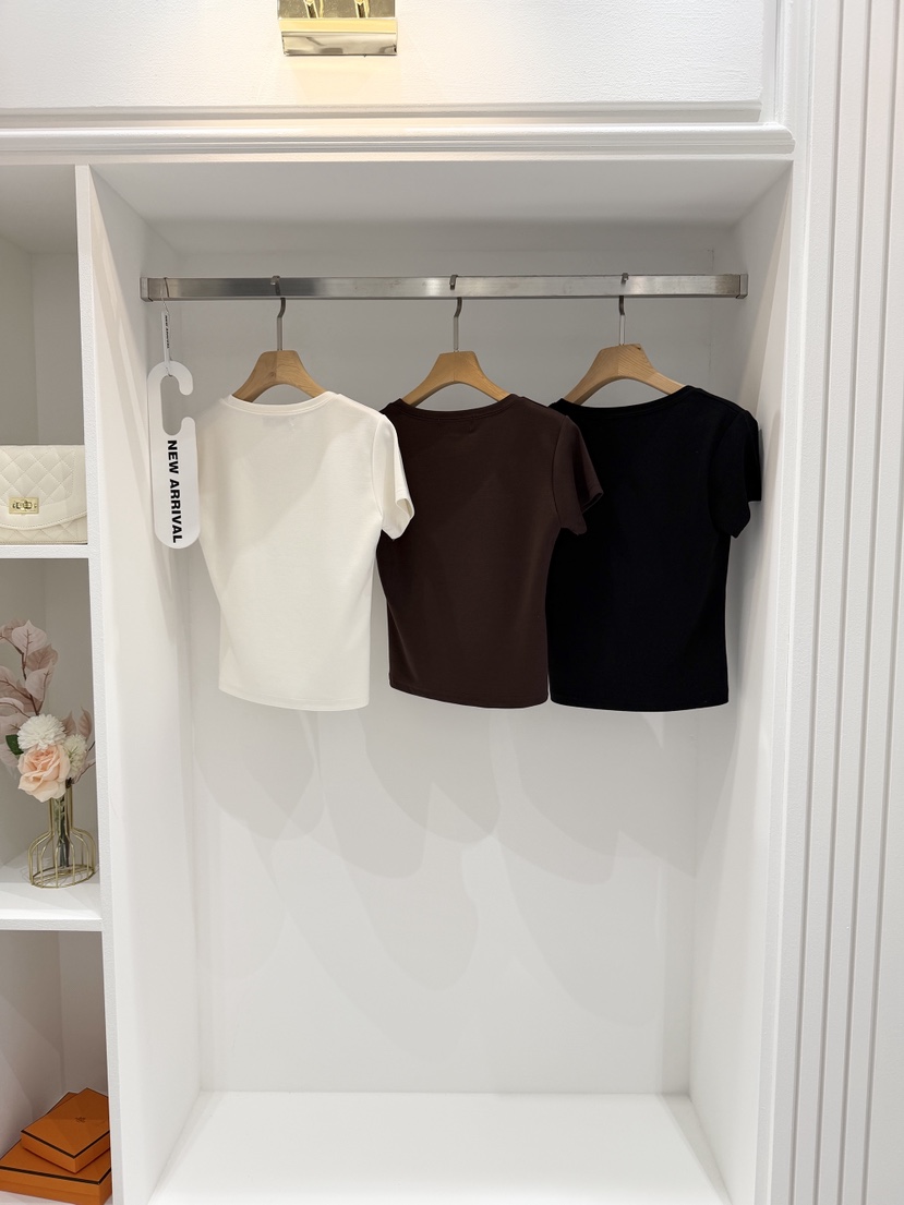 CLOTH東大門代購女裝新款時尚26初秋26秋冬人氣熱賣真品T恤CLOTHT恤