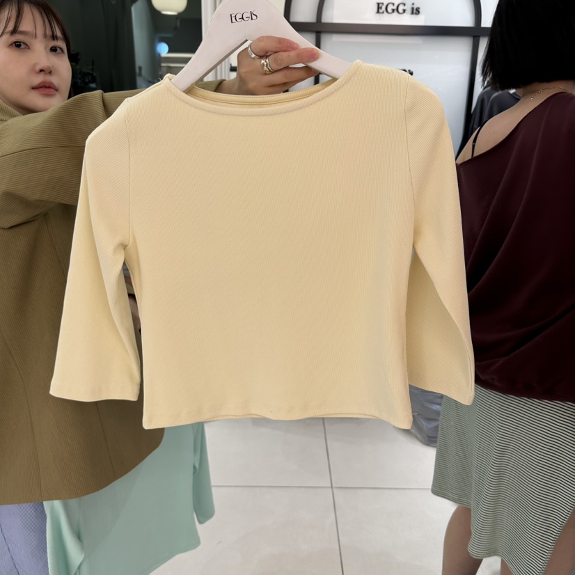 EGG IS東大門代購26秋冬新品真品推薦熱賣休閑時尚人氣T恤EGG IST恤圖色2