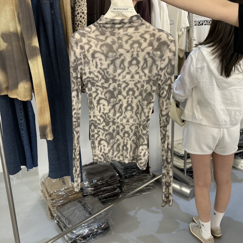 DOUBLE STANDARD/LE SMOKING/MAISONSTAFF東大門實拍女裝新品休閑長袖T恤半領MAISONSTAFF長袖T恤圖色2