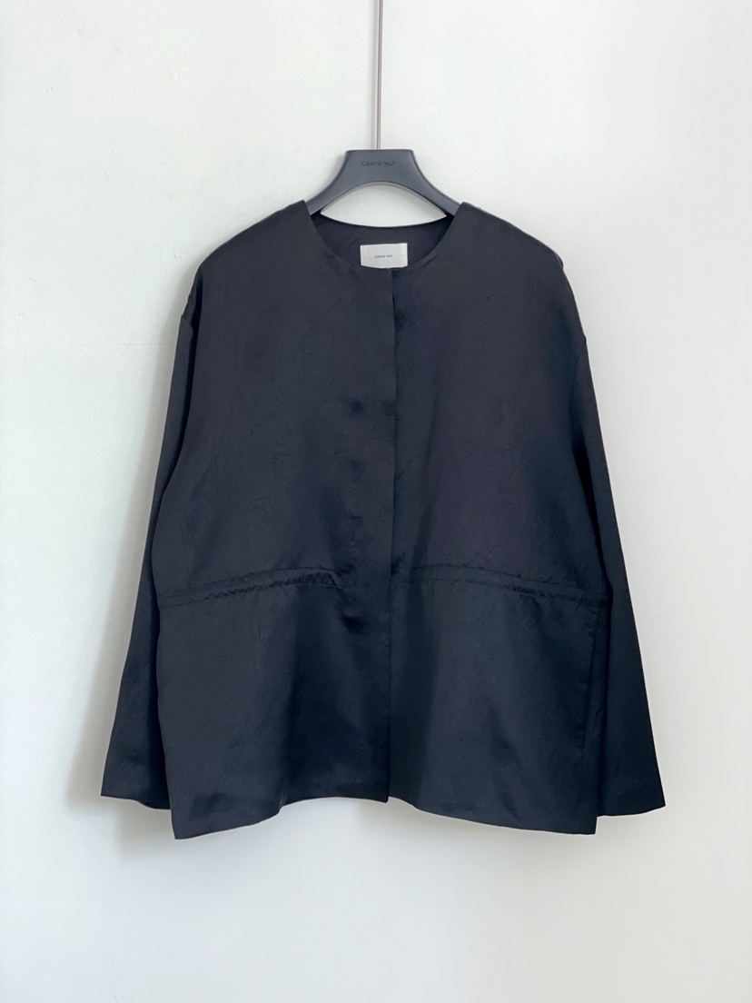 GALERIE NUIT東大門實拍女裝新款真品人氣襯衫蕾絲衫緞面GALERIE NUIT襯衫/蕾絲衫圖色2