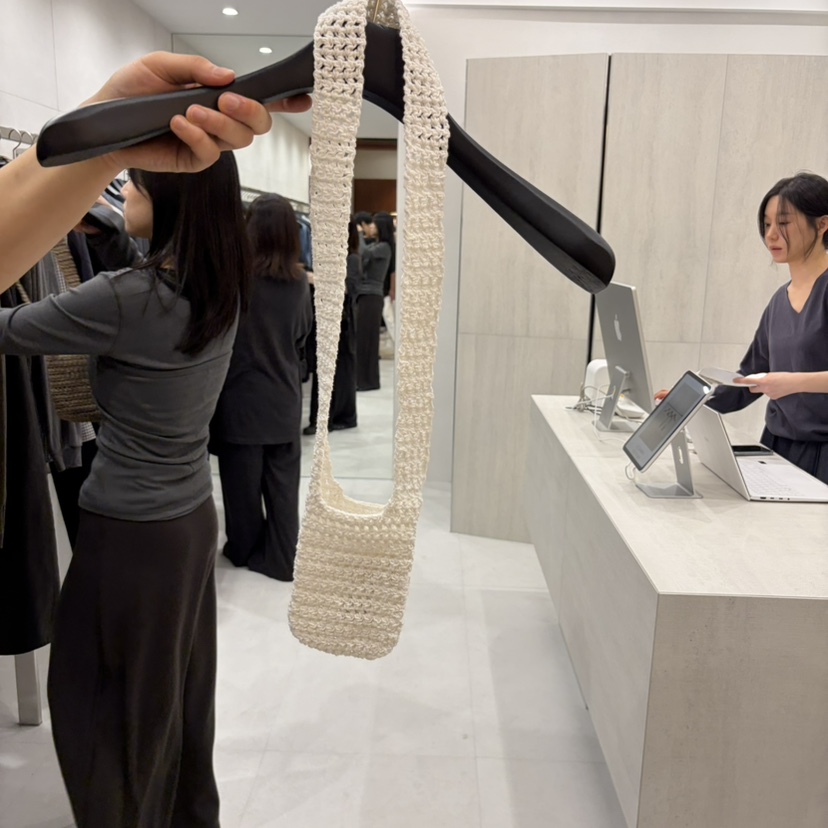 COMELY東大門直郵女士新款休閑熱賣26春夏真品單肩斜跨包COMELY單肩/斜跨包圖色2