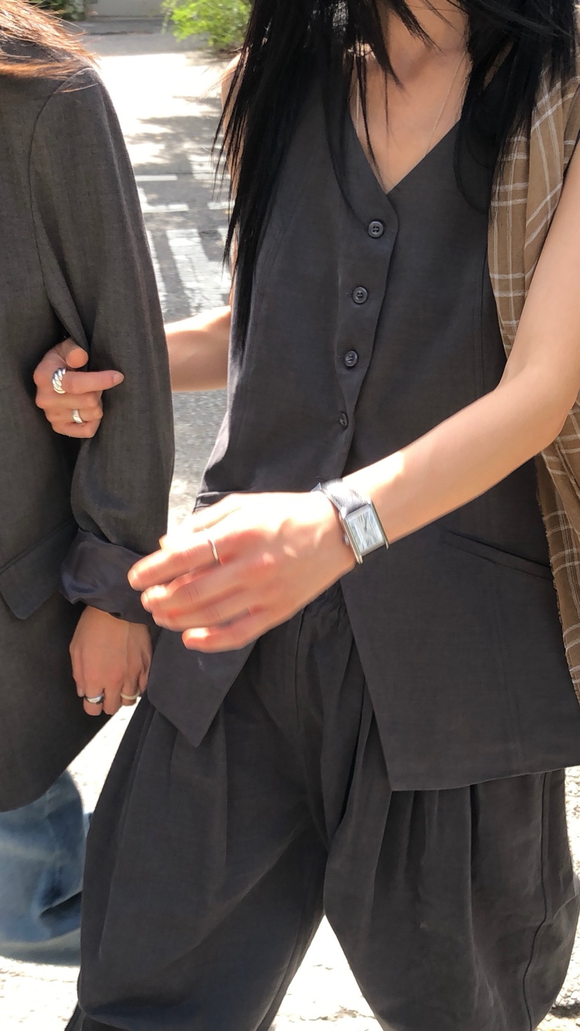 OVER RICH東大門直郵女士新品職業26春夏熱賣人氣真品馬甲OVER RICH馬甲