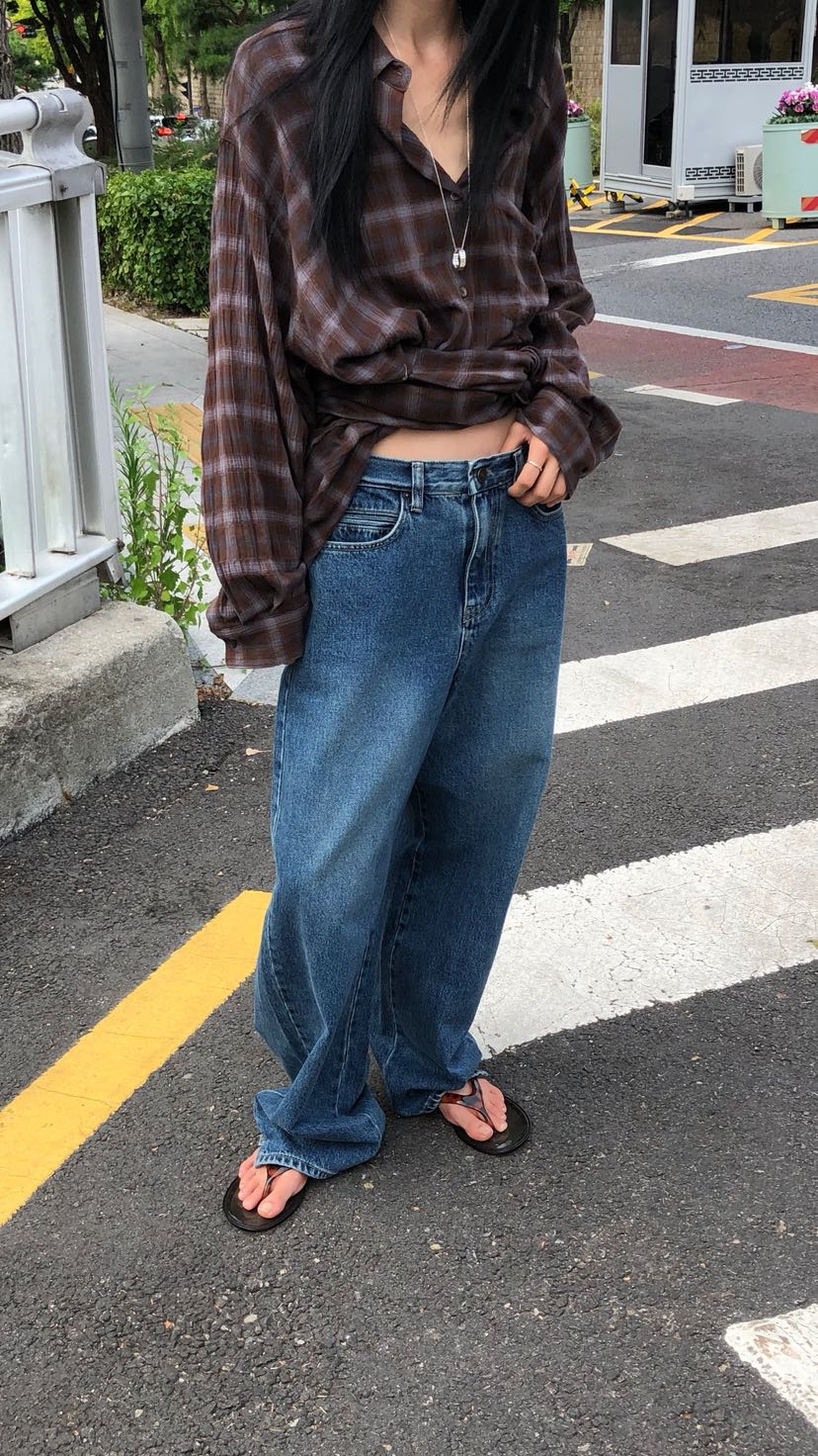 OVER RICH東大門直郵女裝新款熱賣職業時尚26春夏牛仔褲開衩OVER RICH牛仔褲