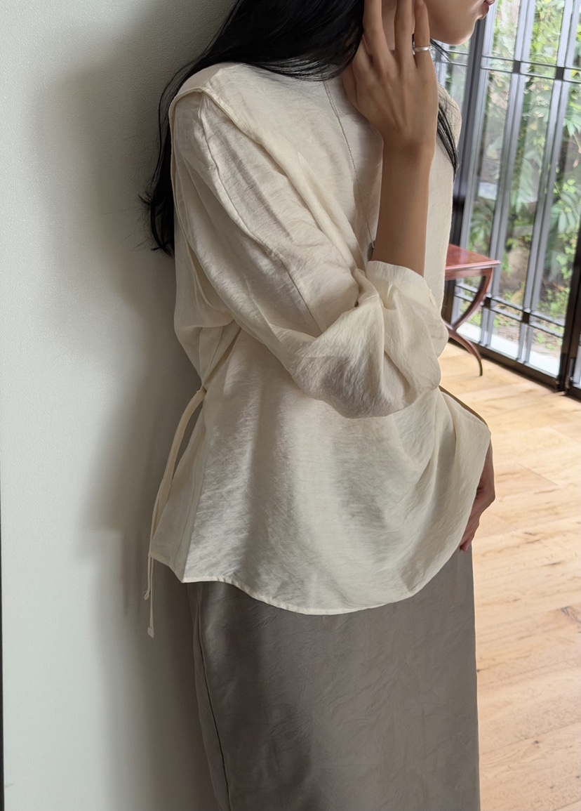 AMY GRACE-A韓國代購女士新品職業時尚人氣襯衫蕾絲衫高領AMY GRACE襯衫/蕾絲衫