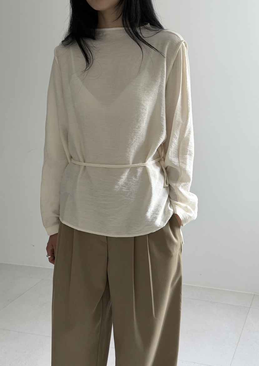AMY GRACE-A韓國代購女士新品職業時尚人氣襯衫蕾絲衫高領AMY GRACE襯衫/蕾絲衫